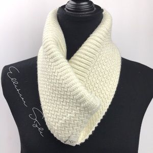 UGG Australia Nyla Scarf